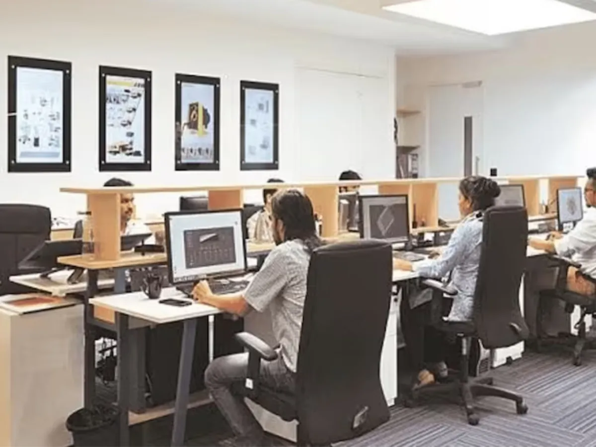 Mphasis Stock: इस IT Stock में है तगड़ी कमाई का मौका! ब्रोकरेज ने ‘BUY’ रेटिंग के साथ सेट किया 27% रिटर्न का टारगेट – mphasis stock set to soar 27 percent brokerage reiterates buy rating