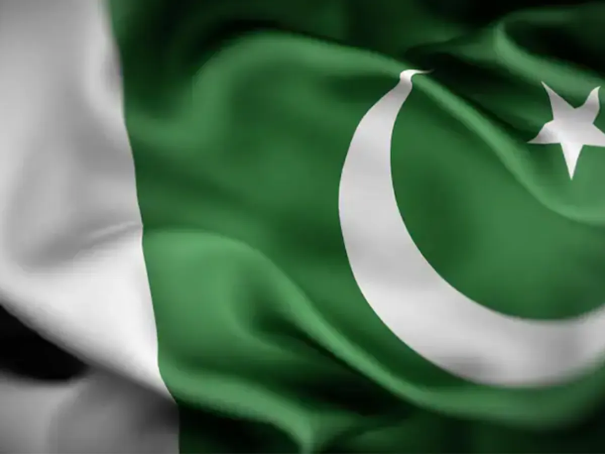 पाकिस्तान स्टॉक मार्केट में बड़ी गिरावट: भारत की जवाबी कार्रवाई के बाद KSE-100 इंडेक्स 2200 अंक टूटा – big fall in pakistan stock market kse 100 index fell by 2200 points after indias retaliatory action