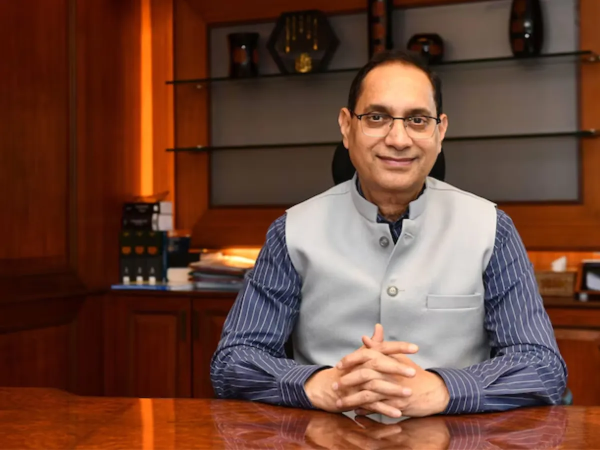 सेबी चेयरमैन तुहिन कांत पांडेय का इंटरव्यू: अमेरिकी नीतिगत अस्थिरता से प्रभावित IPO बाजार, सुधार के संकेत – interview of sebi chairman tuhin kanta pandey ipo market affected by us policy instability signs of improvement