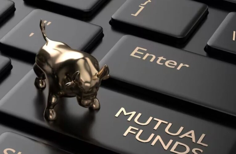 SIP का दम! 23% तक मुनाफा बनाने को तैयार ये 2 AMC stocks, ब्रोकरेज ने कहा- ₹4,610 तक जाएगा भाव – power of sip these 2 amc stocks are ready to make up to 23 profit brokerage said the price will go up to %e2%82%b9 4610